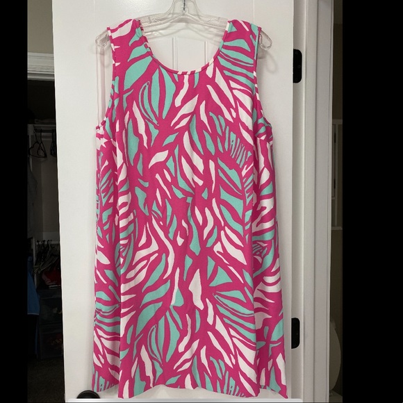 Lilly Pulitzer Dresses & Skirts - Lilly Pulitzer Sabrina Shift NWT